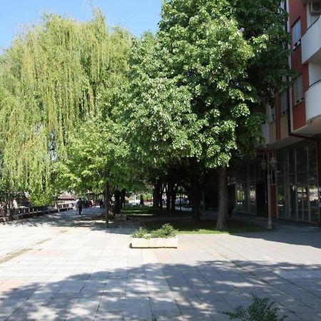 65 Square Meters Designer Apartment In Heart Of City - River View ! Park For Free นิส ภายนอก รูปภาพ